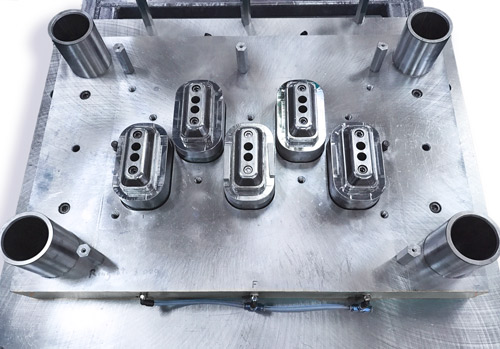 Icon of a wrench and screw driver